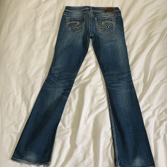 Silver Jeans - Frances 18” Jeans - W26 L 33 - EUC - Picture 2 of 3